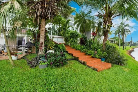 6821 Brookline Drive Hialeah FL 33015