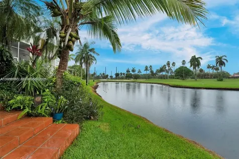 6821 Brookline Drive Hialeah FL 33015