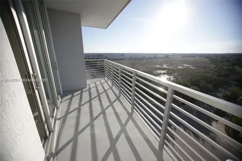 7875 NW 107th Avenue Doral FL 33178