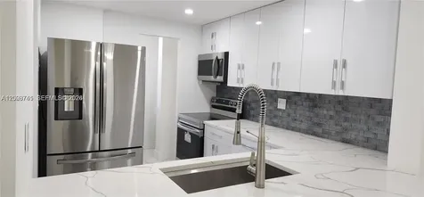 8010 N Colony Circle N Tamarac FL 33321
