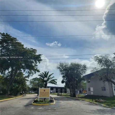 8010 N Colony Circle N Tamarac FL 33321
