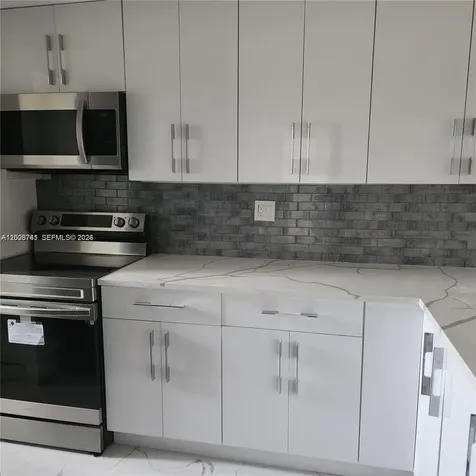 8010 N Colony Circle N Tamarac FL 33321