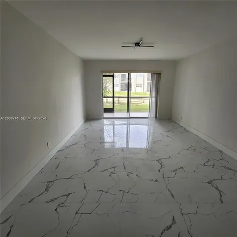 8010 N Colony Circle N Tamarac FL 33321