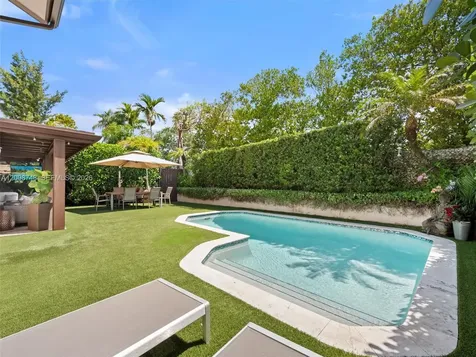 8889 SW 78th Court Miami FL 33156
