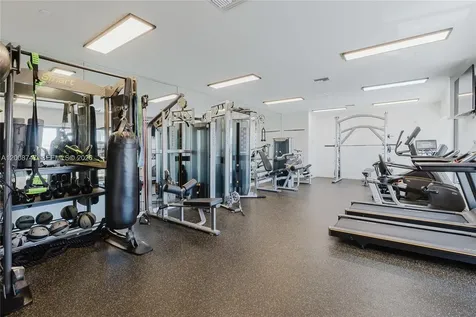 2625 Collins Avenue Miami Beach FL 33140
