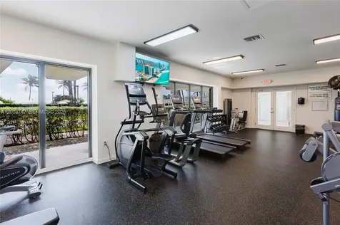 2625 Collins Avenue Miami Beach FL 33140