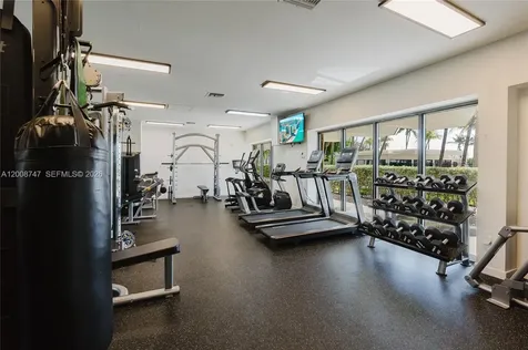 2625 Collins Avenue Miami Beach FL 33140