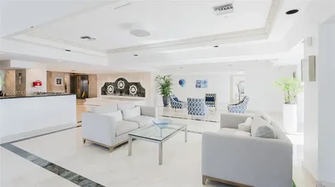 2625 Collins Avenue Miami Beach FL 33140