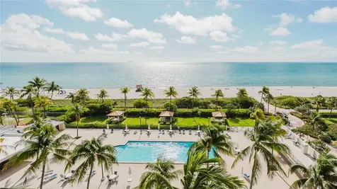 2625 Collins Avenue Miami Beach FL 33140