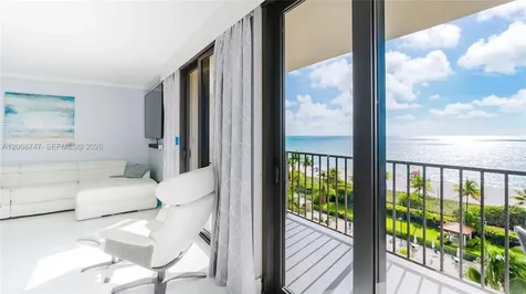 2625 Collins Avenue Miami Beach FL 33140