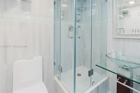 2625 Collins Avenue Miami Beach FL 33140
