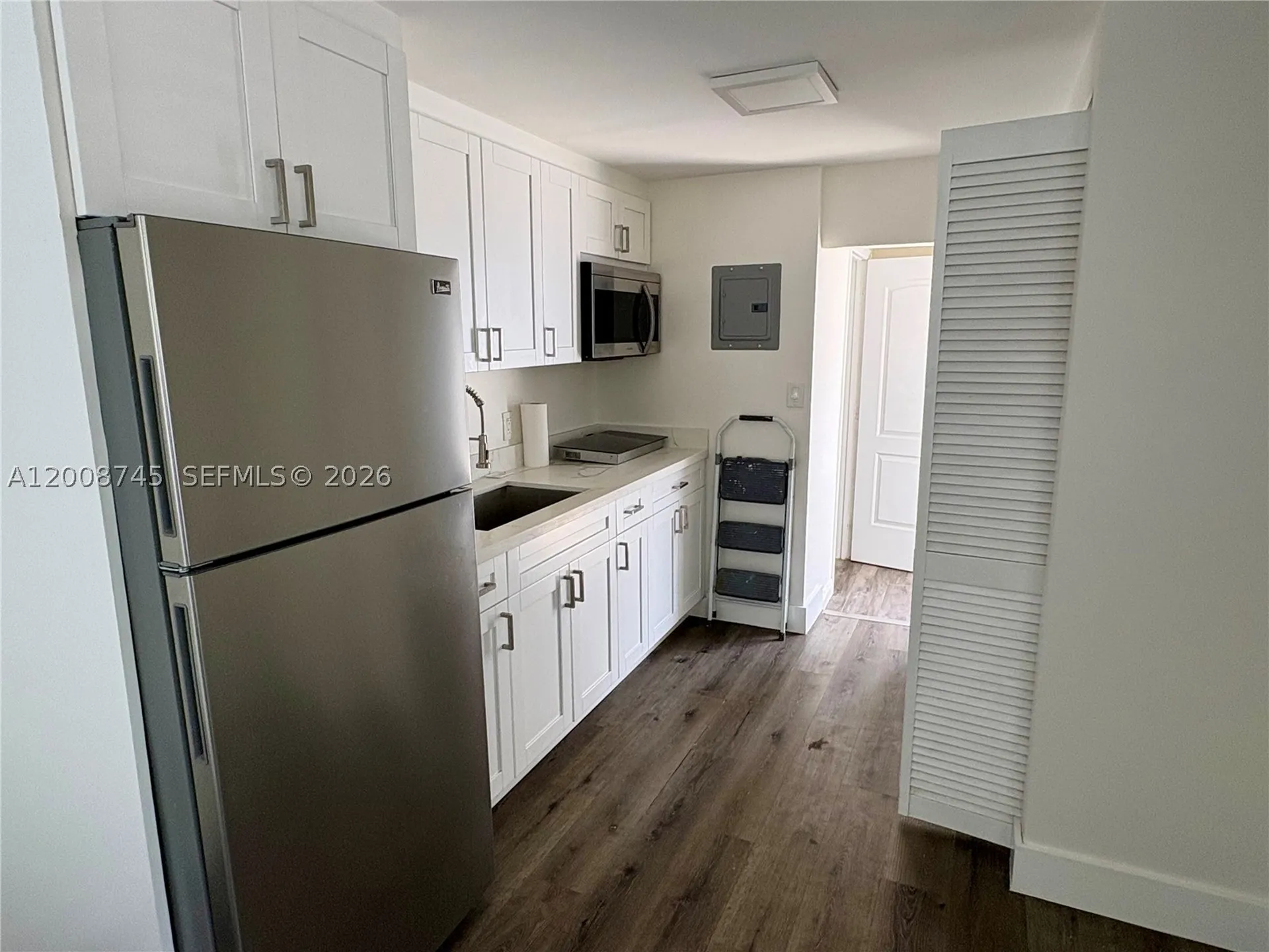 Hollywood FL 33023