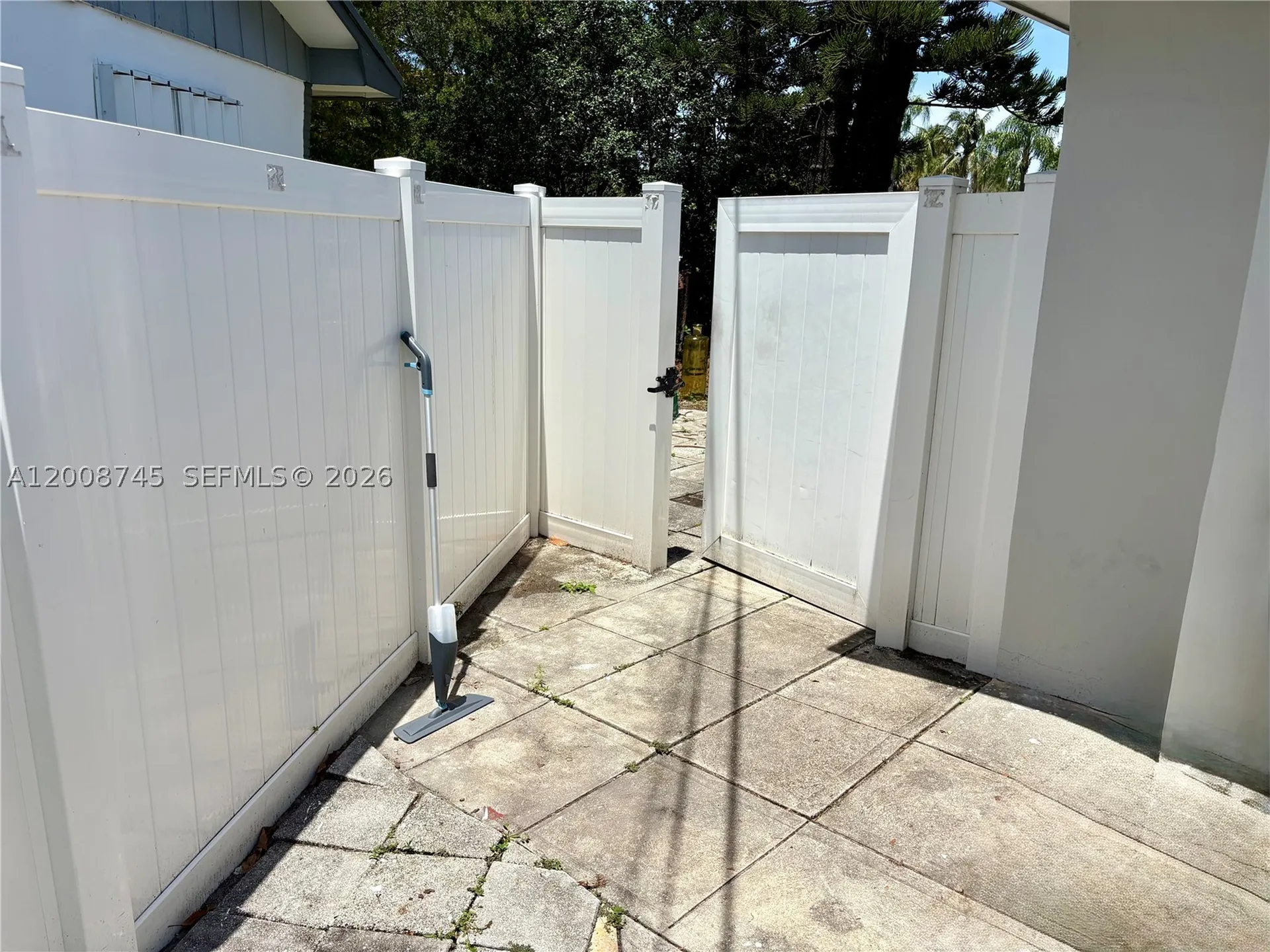 Hollywood FL 33023