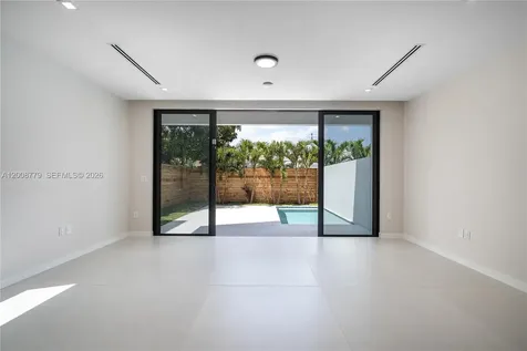 1241 SW 23th Miami FL 33145