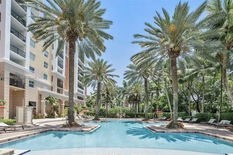 17145 N Bay Road Sunny Isles Beach FL 33160