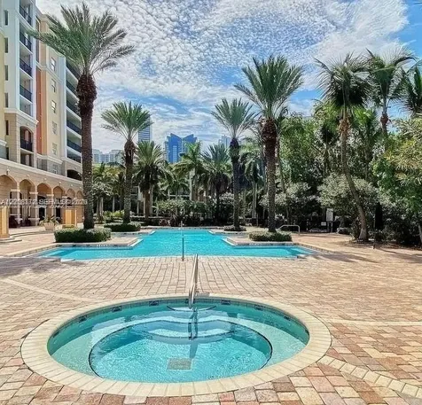 17145 N Bay Road Sunny Isles Beach FL 33160