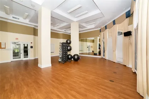 17145 N Bay Road Sunny Isles Beach FL 33160