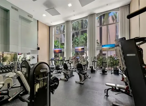 17145 N Bay Road Sunny Isles Beach FL 33160