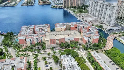 17145 N Bay Road Sunny Isles Beach FL 33160