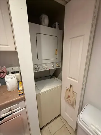 17145 N Bay Road Sunny Isles Beach FL 33160