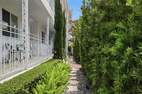 319 80th Street Miami Beach FL 33141