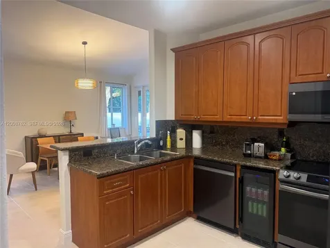 2823 Poinciana Circle Cooper City FL 33026
