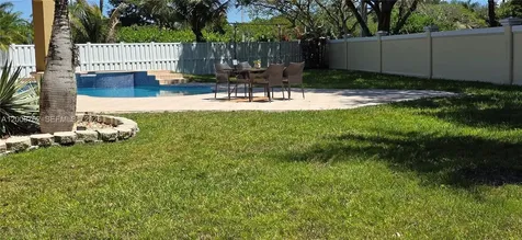 2823 Poinciana Circle Cooper City FL 33026