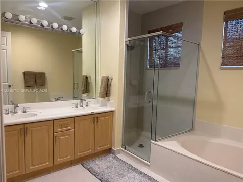 2823 Poinciana Circle Cooper City FL 33026