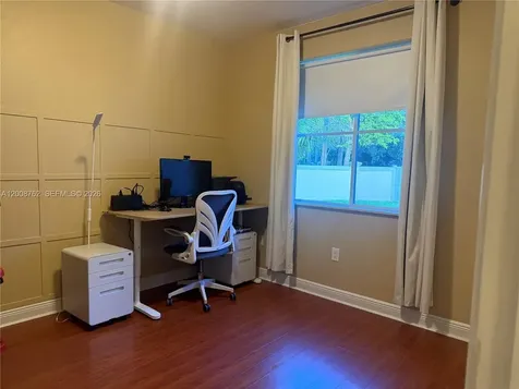2823 Poinciana Circle Cooper City FL 33026