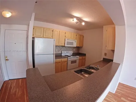 2665 SW 37th Avenue Miami FL 33133