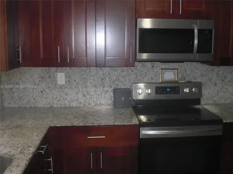 962 NW 79th Terrace Plantation FL 33324
