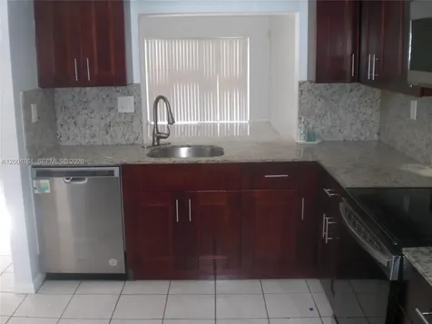 962 NW 79th Terrace Plantation FL 33324