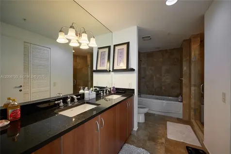 300 S Biscayne Boulevard Miami FL 33131