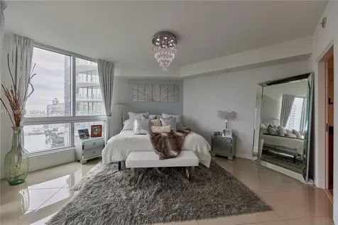 300 S Biscayne Boulevard Miami FL 33131
