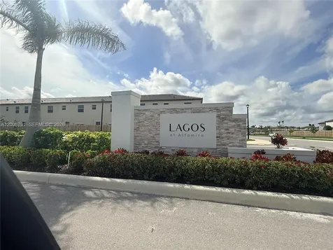 2746 SE 24th Terrace Homestead FL 33035