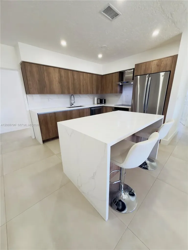 1524 NE 14th Terrace Fort Lauderdale FL 33304