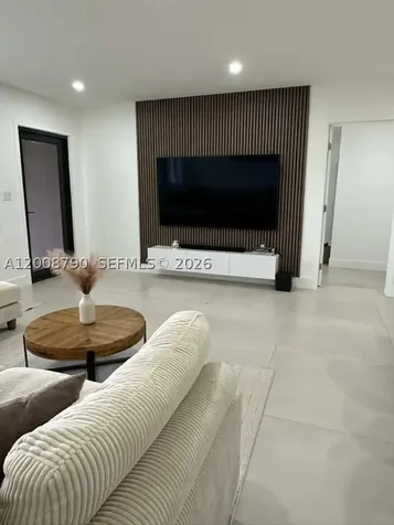 1524 NE 14th Terrace Fort Lauderdale FL 33304
