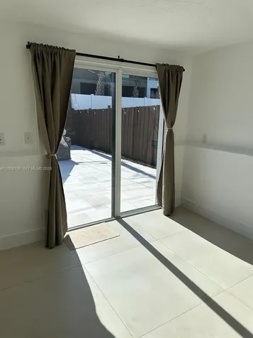 1524 NE 14th Terrace Fort Lauderdale FL 33304