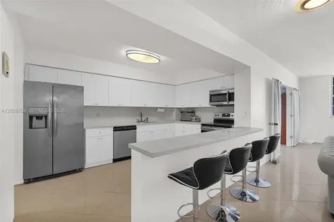 5825 Collins Avenue Miami Beach FL 33140