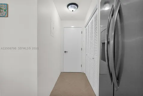 5825 Collins Avenue Miami Beach FL 33140