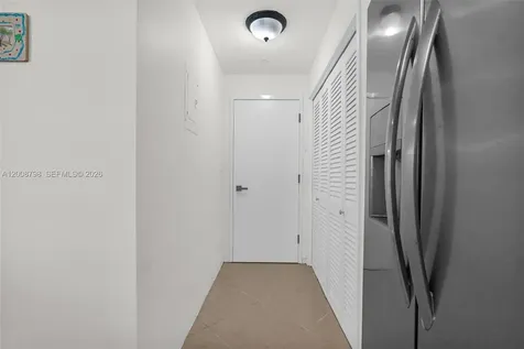 5825 Collins Avenue Miami Beach FL 33140