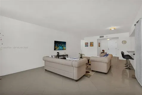 5825 Collins Avenue Miami Beach FL 33140