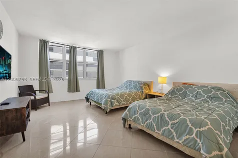 5825 Collins Avenue Miami Beach FL 33140