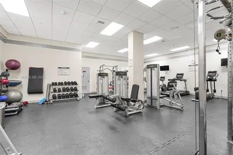 5825 Collins Avenue Miami Beach FL 33140