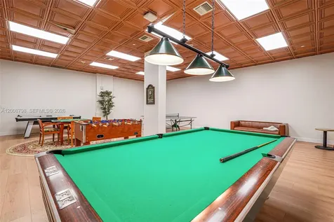 5825 Collins Avenue Miami Beach FL 33140