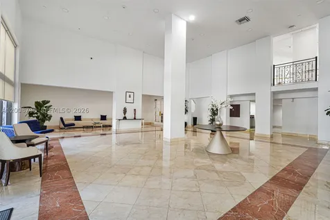 5825 Collins Avenue Miami Beach FL 33140