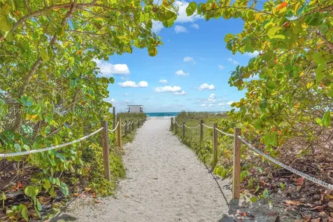 5825 Collins Avenue Miami Beach FL 33140