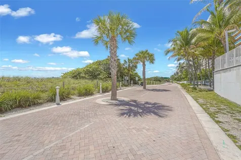 5825 Collins Avenue Miami Beach FL 33140