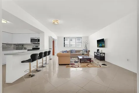 5825 Collins Avenue Miami Beach FL 33140