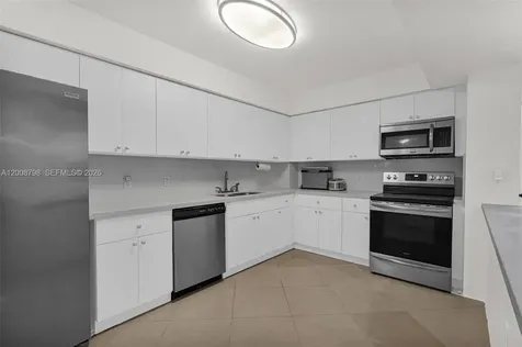 5825 Collins Avenue Miami Beach FL 33140